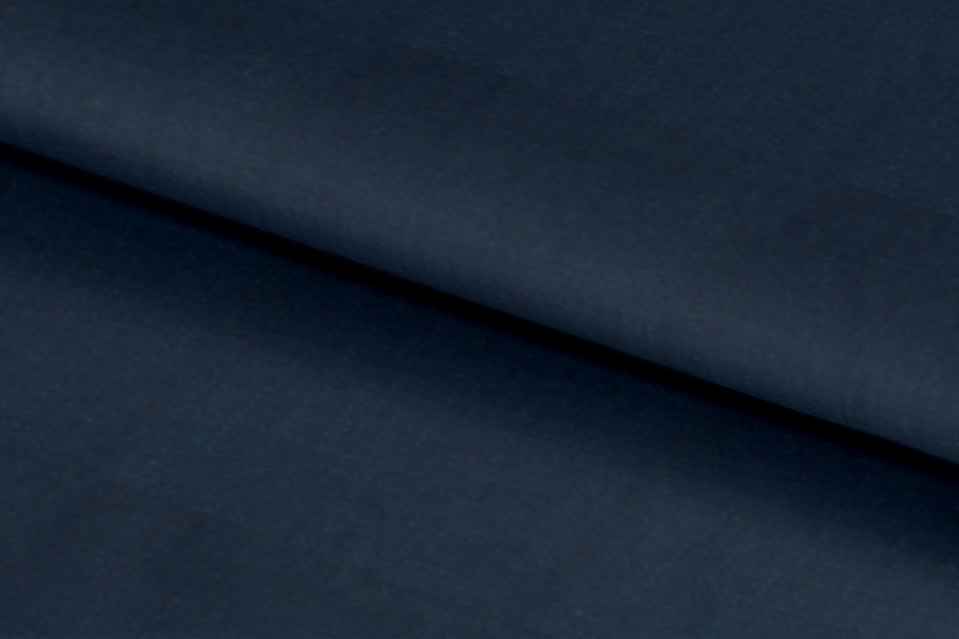 LH2101-18/W6-36653 Dark Blue Solid Linen Shirting Fabric